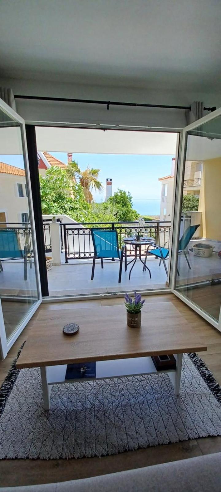 Seaview Luxury Apartment Mytilene Exterior photo